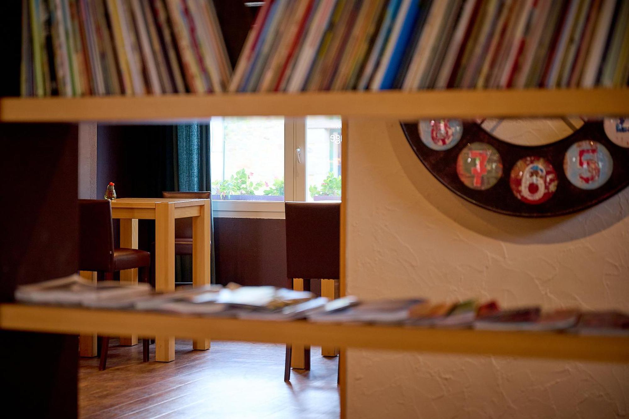 Logis L'Ermitage Hotel & Restaurant Saulges Bagian luar foto